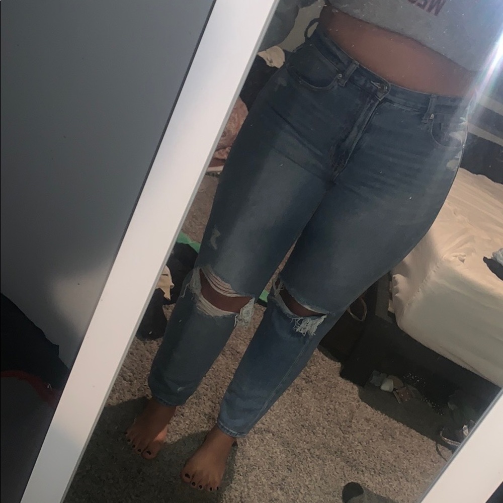 American Eagle Mom Jeans